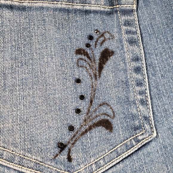 A.N.A. Straight Leg Jeans W/Black Flower Graphic 6 - Picture 4 of 9